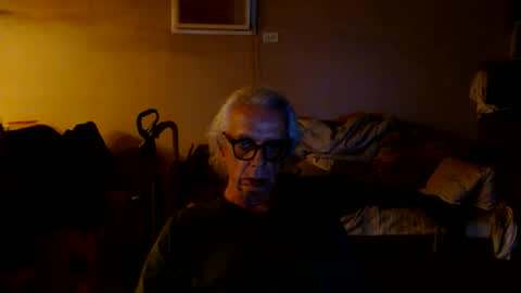 Snapshot of tom112292014 chatting on 09-26-25, 02:04 tom112292014 online show from 09-26-25, 02:04