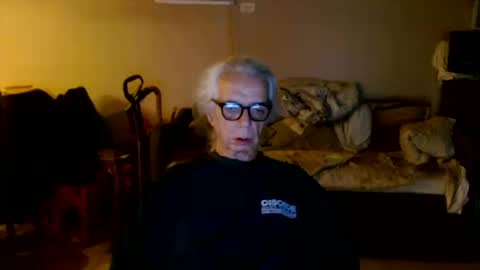 Snapshot of tom112292014 chatting on 10-12-25, 01:48 tom112292014 online show from 10-12-25, 01:48