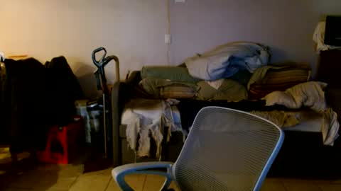 Snapshot of tom112292014 chatting on 10-14-25, 05:03 tom112292014 online show from 10-14-25, 05:03