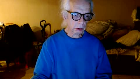 Snapshot of tom112292014 chatting on 10-18-25, 02:36 tom112292014 online show from 10-18-25, 02:36