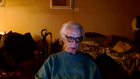 Snapshot of tom112292014 chatting on 10-29-25, 02:58 tom112292014 online show from 10-29-25, 02:58