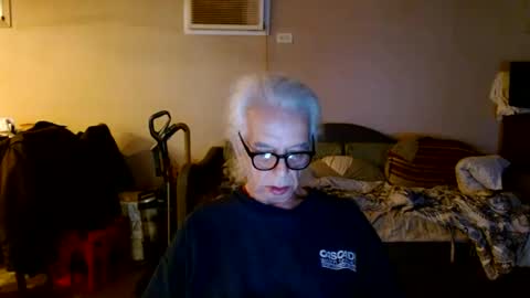 Snapshot of tom112292014 chatting on 11-02-25, 08:33 tom112292014 online show from 11-02-25, 08:33