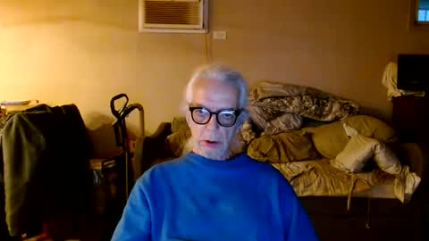 Snapshot of tom112292014 chatting on 11-24-25, 09:36 tom112292014 online show from 11-24-25, 09:36