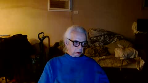 Snapshot of tom112292014 chatting on 11-27-25, 02:46 tom112292014 online show from 11-27-25, 02:46