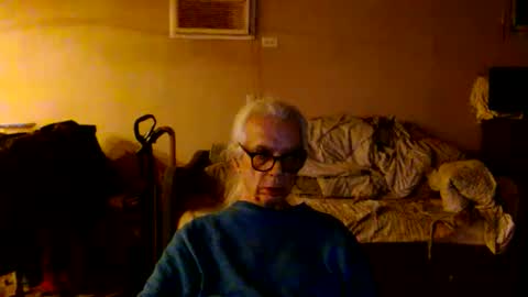 Snapshot of tom112292014 chatting on 12-01-25, 02:16 tom112292014 online show from 12-01-25, 02:16