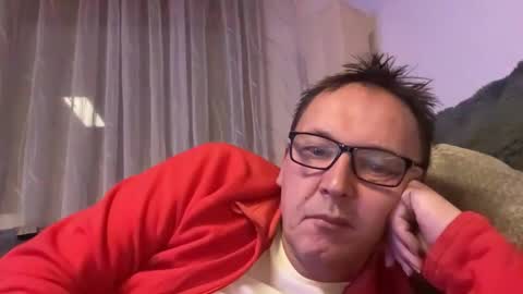 Tom online show from 01-10-26, 09:16