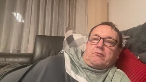 Tom online show from 03-07-26, 09:23