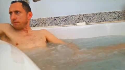 Snapshot of tom6801 chatting on 01-14-26, 05:40 Tom online show from 01-14-26, 05:40