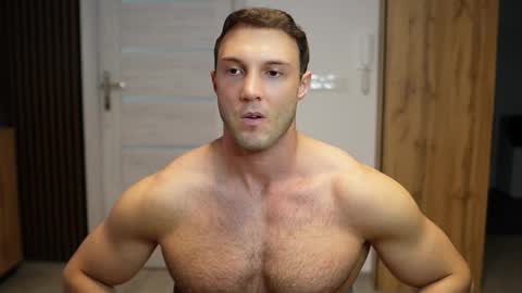Snapshot of tom_fordd chatting on 09-13-25, 06:13 Tom online show from 09-13-25, 06:13