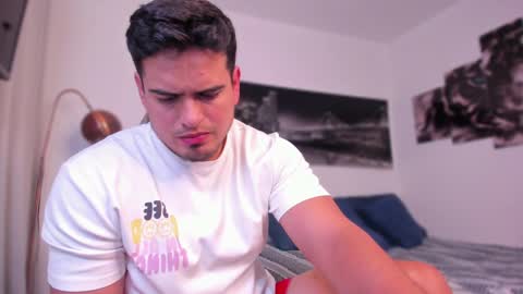 Snapshot of tom_mckleein chatting on 01-16-25, 08:25 TOM MCKLEEIN instagram online show from 01-16-25, 08:25