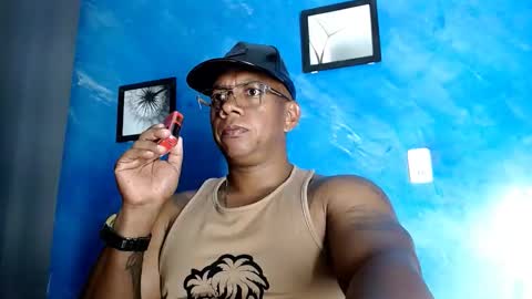 Snapshot of tom_miller chatting on 10-22-25, 02:23 Tom Miller online show from 10-22-25, 02:23