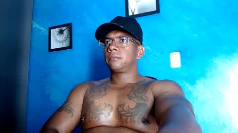 Snapshot of tom_miller chatting on 10-25-25, 02:30 Tom Miller online show from 10-25-25, 02:30