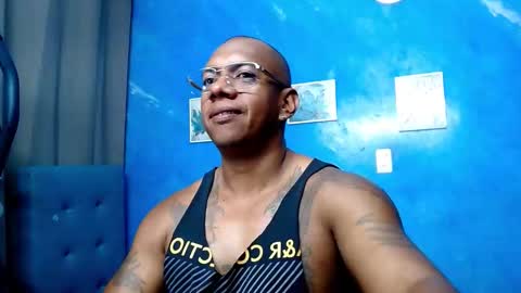 Snapshot of tom_miller chatting on 12-04-25, 09:01 Tom Miller online show from 12-04-25, 09:01