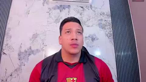 Tom muscle1 online show from 03-01-26, 12:18