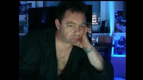 tomame_ online show from 01-30-25, 01:11