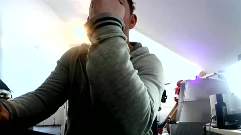 tomame_ online show from 04-17-26, 05:43