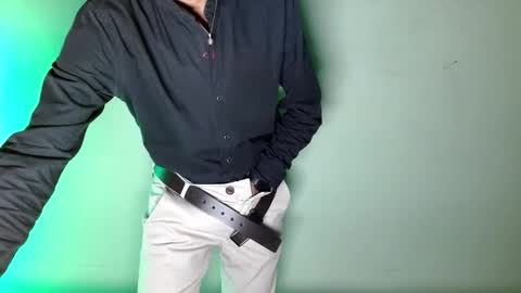 tomas gerauld. make me happy with 10000 tokens online show from 01-17-26, 02:27