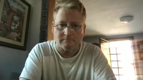 Snapshot of tomascausa chatting on 12-09-24, 10:30 Hola online show from 12-09-24, 10:30