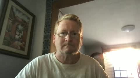 Snapshot of tomascausa chatting on 12-11-24, 03:26 Hola online show from 12-11-24, 03:26