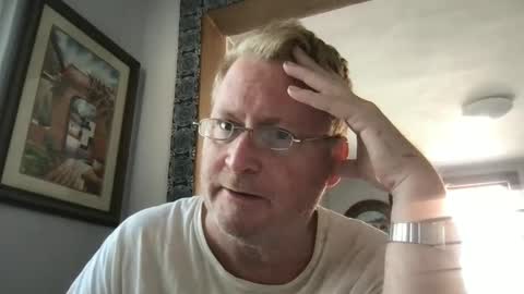 Snapshot of tomascausa chatting on 12-11-24, 06:31 Hola online show from 12-11-24, 06:31