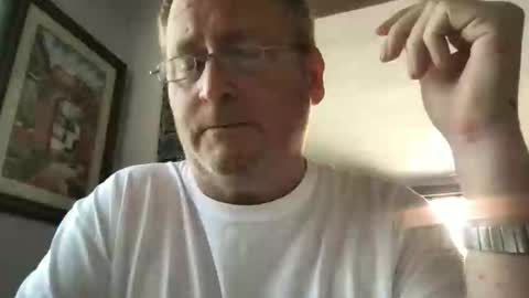 Snapshot of tomascausa chatting on 12-12-24, 07:04 Hola online show from 12-12-24, 07:04