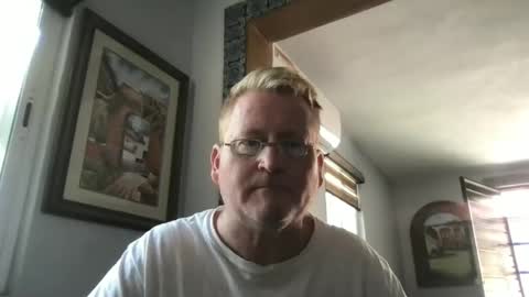 Snapshot of tomascausa chatting on 01-03-25, 08:32 Hola online show from 01-03-25, 08:32