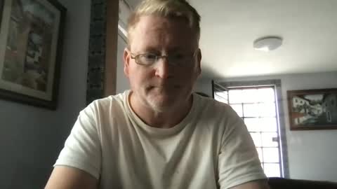 Snapshot of tomascausa chatting on 01-10-25, 09:53 Hola online show from 01-10-25, 09:53