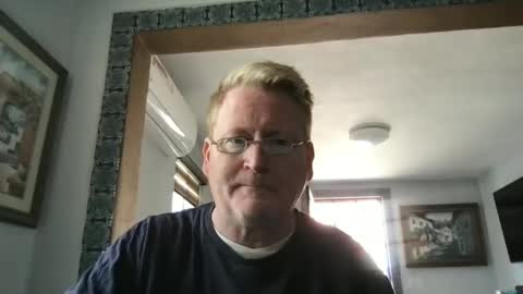 Snapshot of tomascausa chatting on 01-15-25, 08:48 Hola online show from 01-15-25, 08:48