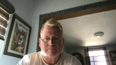 Snapshot of tomascausa chatting on 02-04-25, 10:02 Hola online show from 02-04-25, 10:02