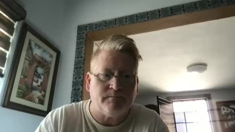 Snapshot of tomascausa chatting on 02-07-25, 09:15 Hola online show from 02-07-25, 09:15