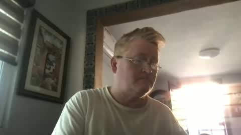 Snapshot of tomascausa chatting on 02-13-25, 04:07 Hola online show from 02-13-25, 04:07