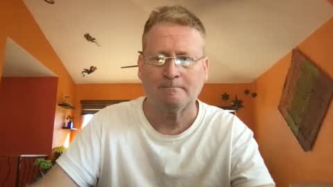 Snapshot of tomascausa chatting on 03-11-25, 04:07 Hola online show from 03-11-25, 04:07