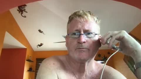 Snapshot of tomascausa chatting on 09-26-25, 06:45 Hola online show from 09-26-25, 06:45