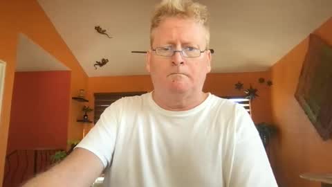 Snapshot of tomascausa chatting on 03-01-26, 04:20 Hola online show from 03-01-26, 04:20