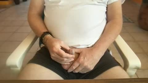Snapshot of tomascausa chatting on 03-19-26, 08:13 Hola online show from 03-19-26, 08:13