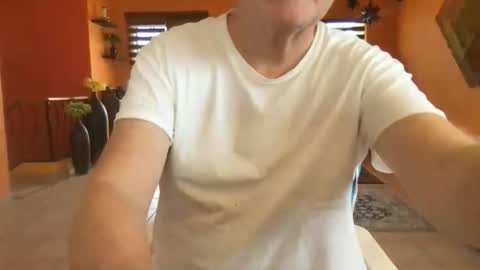 Snapshot of tomascausa chatting on 04-01-26, 06:05 Hola online show from 04-01-26, 06:05