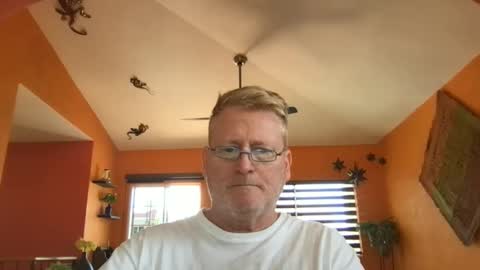 Snapshot of tomascausa chatting on 04-14-26, 06:36 Hola online show from 04-14-26, 06:36