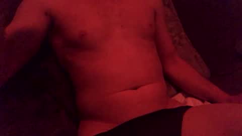 Snapshot of tomasterbig chatting on 05-18-26, 01:24 Tomasterbig online show from 05-18-26, 01:24