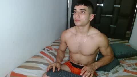tomaz_18 online show from 04-18-26, 12:03