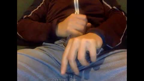 Snapshot of tombi125 chatting on 01-11-25, 07:16 tombi125 online show from 01-11-25, 07:16