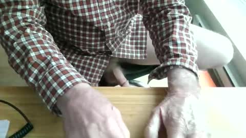 tombombadil_424242 online show from 12-01-25, 07:41