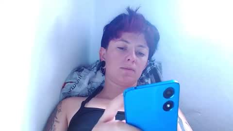 Blue online show from 04-26-26, 07:22