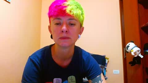 Snapshot of tomboyblue chatting on 07-17-26, 12:01 Blue online show from 07-17-26, 12:01