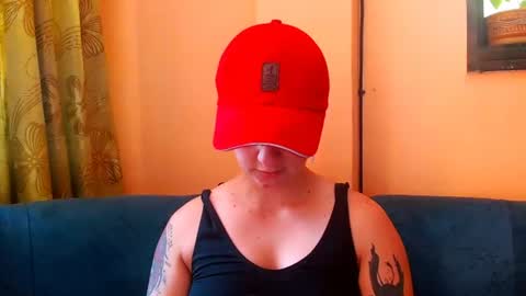 Snapshot of tomboyblue chatting on 07-21-26, 04:09 Blue online show from 07-21-26, 04:09