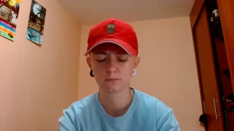 Snapshot of tomboyblue chatting on 07-28-26, 07:39 Blue online show from 07-28-26, 07:39