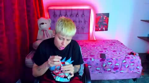 tomboygirl69 online show from 12-22-24, 03:33