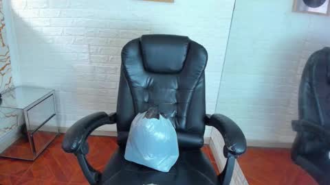 tomboygirl69 online show from 11-26-25, 07:04