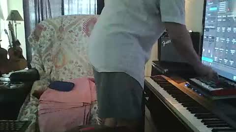 Snapshot of tomcatsawyer chatting on 07-24-26, 06:06 sirmuggsalot online show from 07-24-26, 06:06