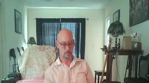 Snapshot of tomcatsawyer chatting on 08-01-26, 09:46 sirmuggsalot online show from 08-01-26, 09:46