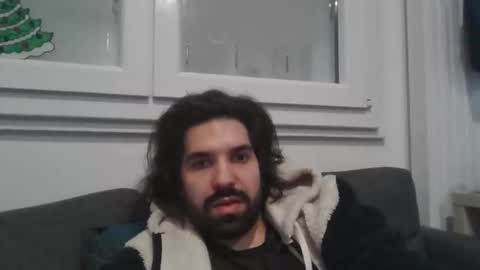 Snapshot of tomgarnier33980 chatting on 12-18-25, 02:45 racab online show from 12-18-25, 02:45